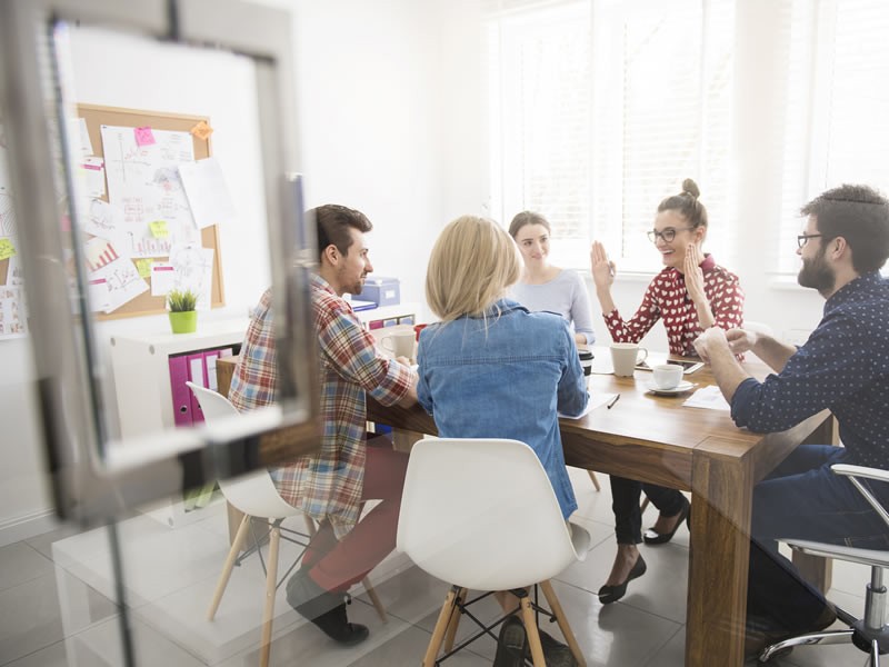 Horizontal Communication Examples