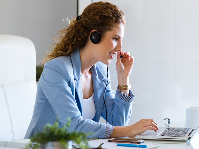 Real-World Use Cases for Softphone Technology in Modern Workplaces