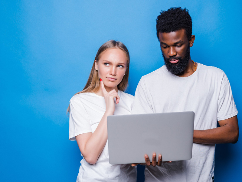 How to Choose a Domain Name for Small Business (Step-by-Step in 2025)