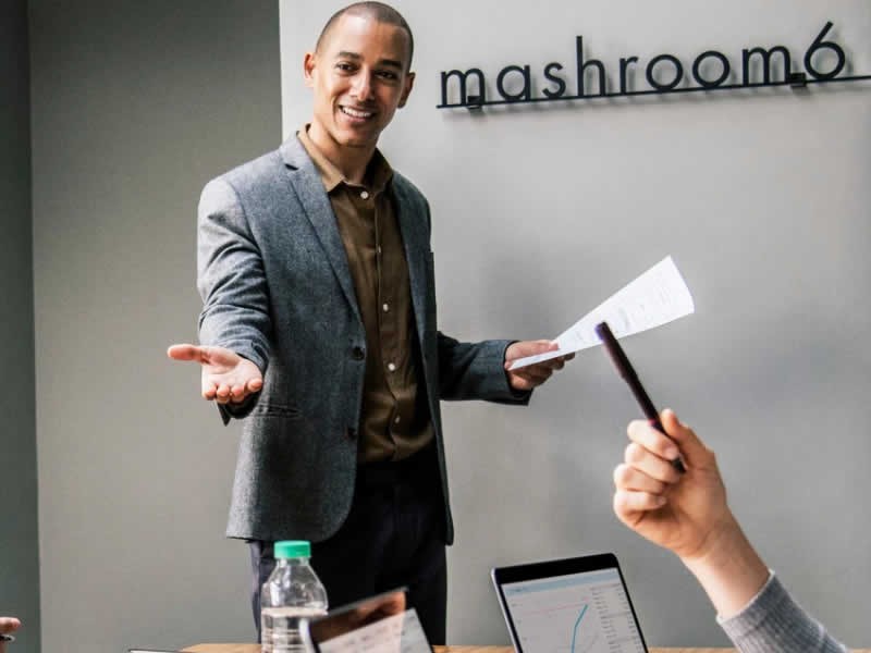 Most important components of the training process for deskless workers