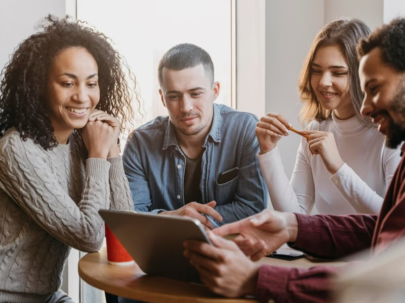 b2ap3_large_Major-Challenges-with-Collaboration-and-their-Solutions Why Do Some Teams Thrive in Collaborative Environments While Others Struggle? - Insight Blog