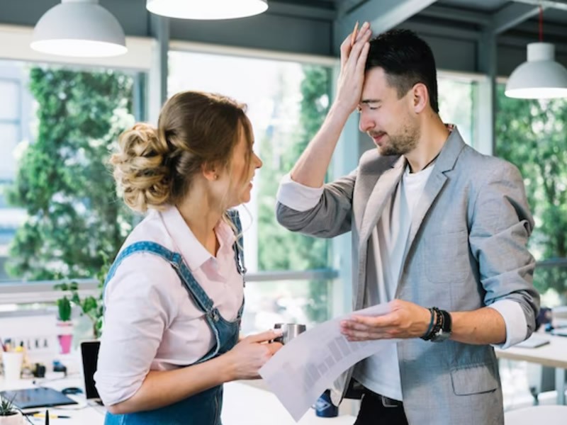 What are the Stages of Employee Disengagement