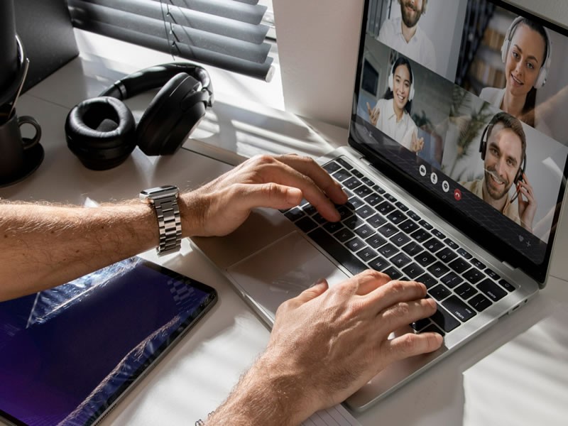 The Importance of Adopting a Hybrid Working Strategy