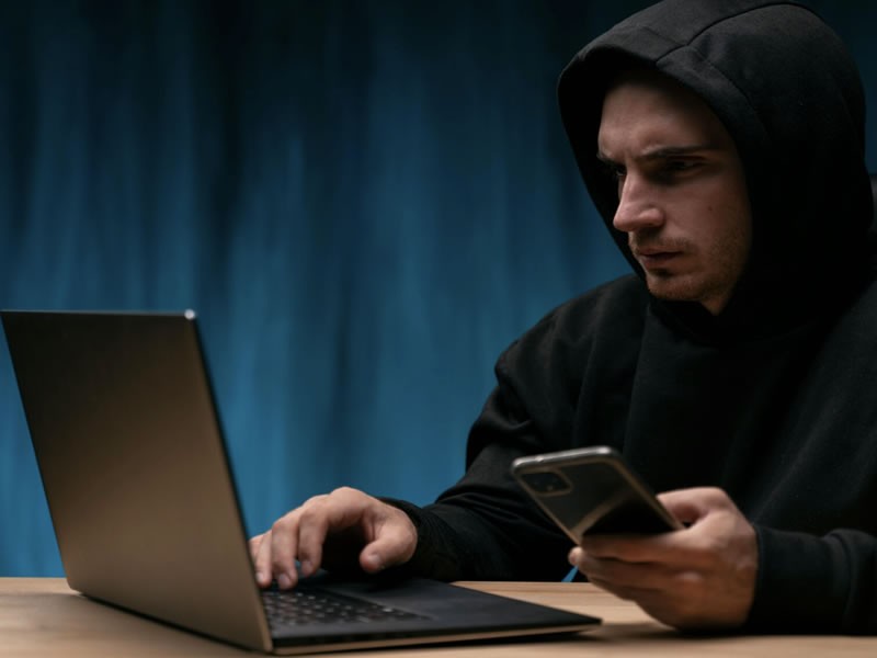 How Does a VPN Hide Your Online Activity