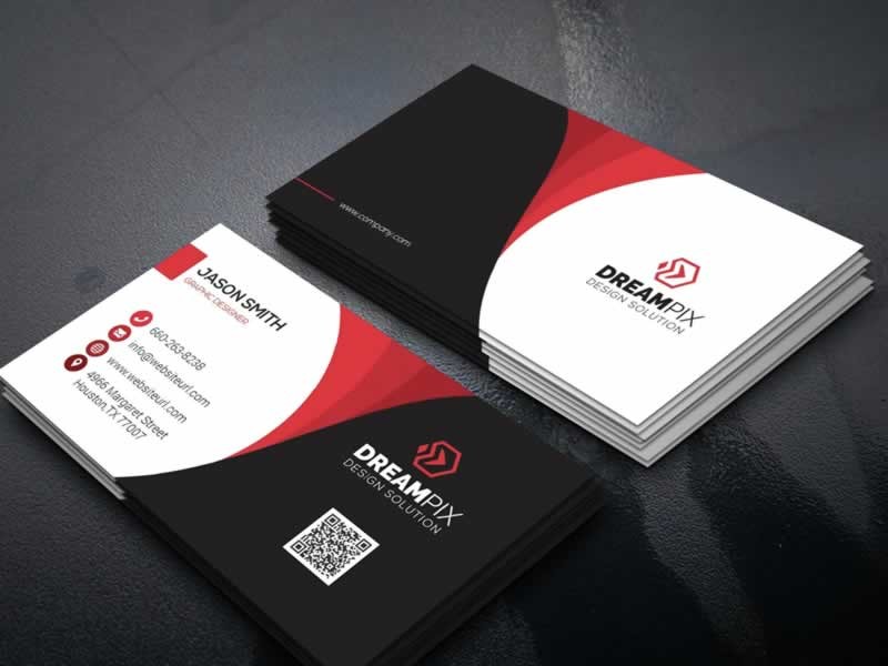 The Advantages of Digital Business Cards Over Traditional Paper Cards